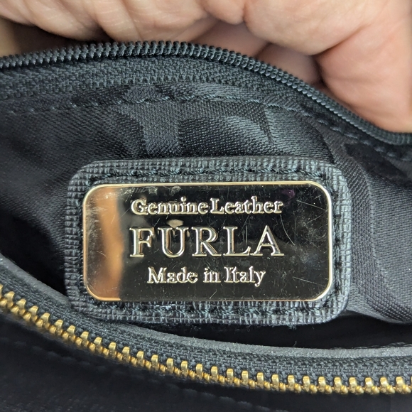 Furla Black Leather Hobo Bag with Detachable Strap.  Almost Like New - Picture 3 of 16